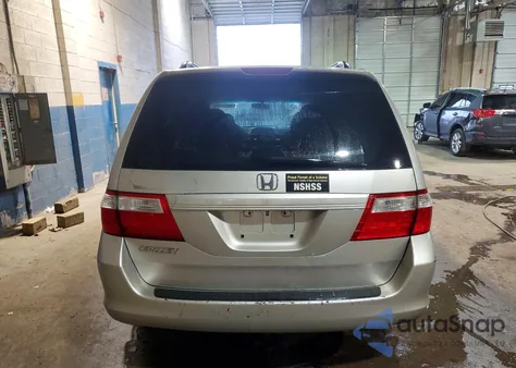 2006 Honda Odyssey Ex z USA, uszkodzony, nr VIN 5FNRL38466B451595